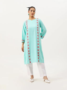 Kashmir Box - Floral Embroidered Round Neck Thread Work Straight Kurta with Pant (Set of 2)
