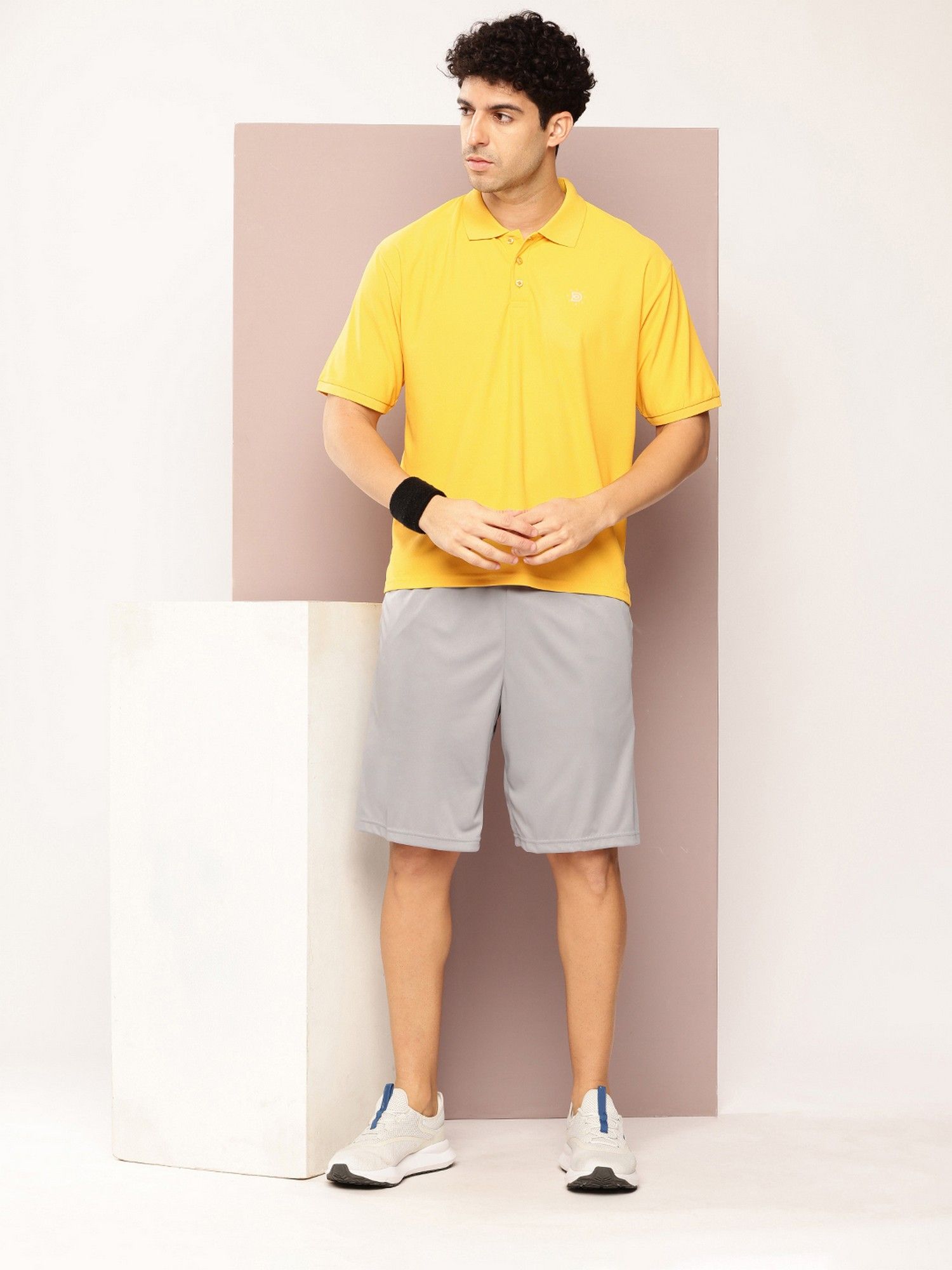Men Short Sleeve Polo Neck Oversized Yellow Polyester T-Shirt