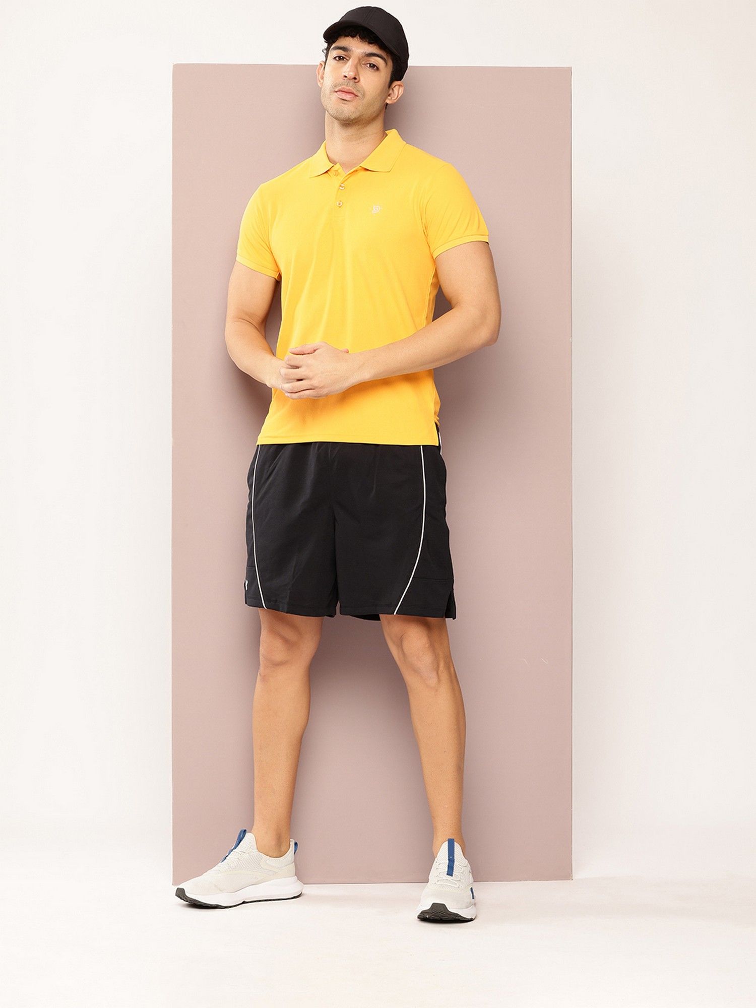 Men Short Sleeve Polo Neck Regular Fit Polyester Yellow T-Shirt