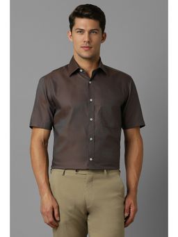 Louis Philippe - Men Brown Classic Fit Textured Half Sleeves Formal Shirt