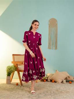 OCTICS - Magenta Embrioderd Falred Dresses