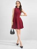 Burgundy color option, Currently selected
