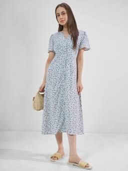 TOKYO TALKIES - Multi-Color Floral Print Half Sleeve A-Line Dress