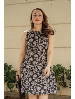 VALERE - Black Floral Jacquard Fit And Flare Dress