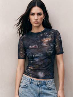 Outzidr - Navy Scenery Printed Mesh Top