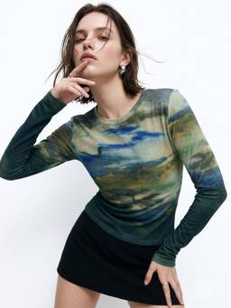 Outzidr - Multicolor Scenery Printed Mesh Top