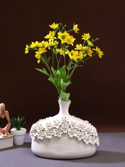 Tayhaa - Beautiful White Floral Ceramic Vase