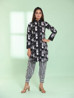 CHARUKRITI - Black Cotton Abstract Printed Straight Stitched Kurta with Salwar (Set of 2)