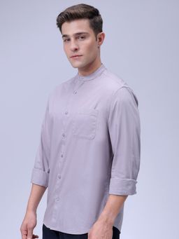 The Indian Garage Co - Men Regular Fit Solid Full Sleeves Mandarin Collar Casual Shirt Purple