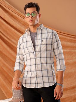 The Indian Garage Co - Men Regular Fit Checks Full Sleeves Cutaway Collar Casual Shirt White