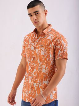 The Indian Garage Co - Men Slim Fit Tropical Half Sleeves Spread Collar Casual Shirt Orange