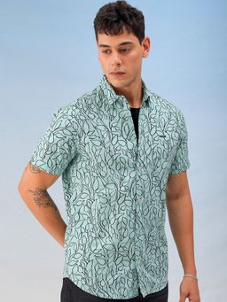 The Indian Garage Co - Men Regular Fit Tropical Half Sleeves Spread Collar Casual Shirt