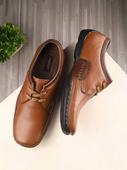 EGOSS - Comforts Genuine Leather Tan & Brown Casual Lace-Up Sneakers