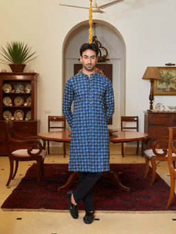 See Designs - Men Navy Blue and White Cotton Leaf Print Straight Kurta with Pyjama (Set of 2)
