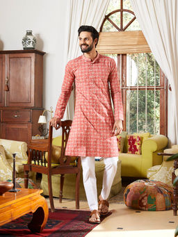See Designs - Men Peach and White Cotton Leaf Print Straight Kurta with Pyjama (Set of 2)