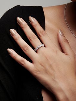 MISS JO - Brilliant Round Shaped Solitaire Wedding Bands