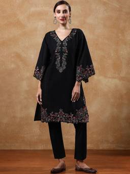 Gahan - Womens Black Kurta and Pant with Embroidered Design in Pure Cotton