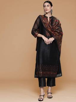Gahan - Womens Black Kurta and Pant with Printed Dupatta