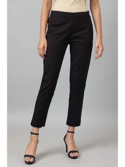 W - Black Solid Mid-Rise Cotton Flax Slim Pants