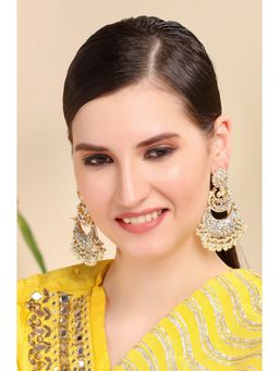 Auraa Trends - Grey and Silver Gold Plated Kundan Chandbali Earring