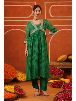 Scakhi - Bottle Green Mothra Georgette Embroidered Inner Top With Pant And Shrug