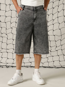 Hubberholme - Men Cotton Washed Loose Fit Mid-Rise Shorts