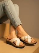 Cream color option, Sold out, Currently selected