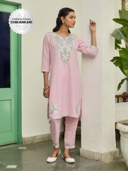 House of Chikankari - Crafts Women Pink Aari Embroidered Cotton Kurta with Pant (Set of 2)