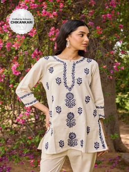 House of Chikankari - Cotton Linen Blend Chikankari Solid Women's Kurti