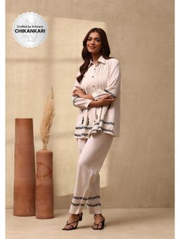 House of Chikankari - Women's Off White Cotton Linen Blend Chikankari Co-Ord (Set of 2)