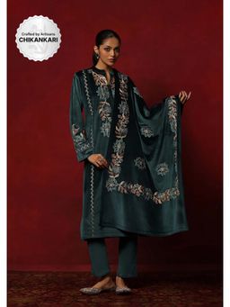 House of Chikankari - Teal Velvet Embroidered Women's Kurta With Pant And Dupatta