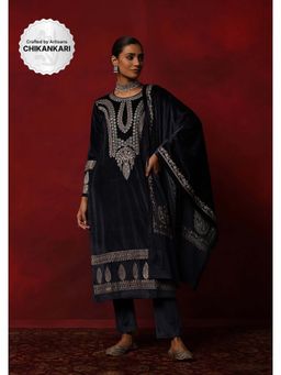 House of Chikankari - Navy Blue Embroidered Women's Kurta With Pant And Dupatta