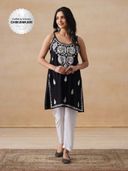 Black color option, Currently selected