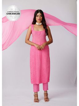 Label Aishwaryrika - Cosmopolitan Chikankari Kurta