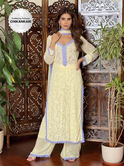Label Aishwaryrika - Aniyah Butter Yellow Chikankari Kurta (Set of 3)