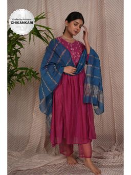 PANTS AND PAJAMAS - Berry Chikan Embroidered Kurta (Set of 3)