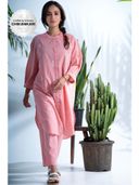 Pink color option, Currently selected