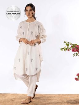 PANTS AND PAJAMAS - Off White Chikan Cotton Kurta