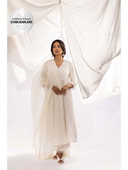 PANTS AND PAJAMAS - White Chanderi Mull Chikan Kurta with Pant & Dupatta (Set of 3)