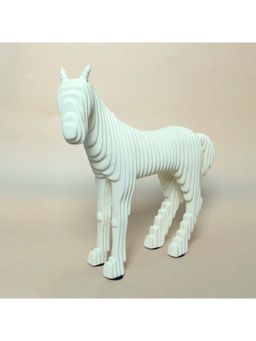 Smokey Cocktail - Artistic 3D Horse Sculpture- White