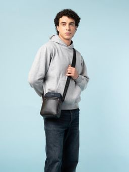 Tommy Hilfiger - Unisex Crossbody Sling Bag Veya - Navy Blue