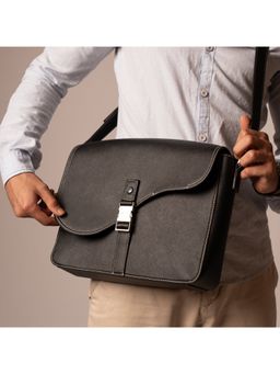 Eske - Benito Black Solid Vegan Leather Shoulder Bag