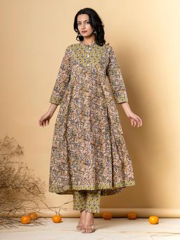 Readiprint - Women Green Floral Kurta with Palazzo (Set of 2)