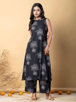 Readiprint - Women Black Floral Kurta with Palazzo (Set of 2)