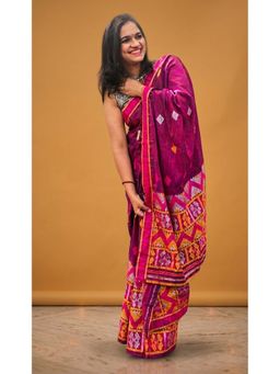 APAAPI THREADS OF GLORY - Magenta Handloom Stitched Mekhela and Stitched Chador with Unstitched Blouse