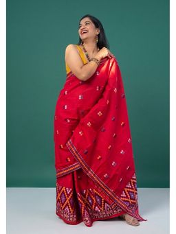 APAAPI THREADS OF GLORY - Red Handloom Stitched Mekhela and Stitched Chador with Unstitched Blouse