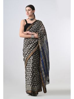 THE WEAVERS SHOP BY RAAVI - Black Cotton Silk Hand Block Saree with Unstitched Blouse