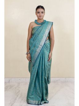 THE WEAVERS SHOP BY RAAVI - Green Banarasi Silk Blend Woven Saree with Unstitched Blouse