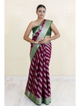 THE WEAVERS SHOP BY RAAVI - Maroon Silk Blend Woven Saree with Unstitched Blouse
