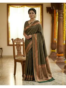 THE WEAVERS SHOP BY RAAVI - Green Art Silk Woven Saree with Unstitched Blouse